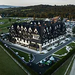 Borowy Dwor- Biznes, & Fun Couette-café 3*
