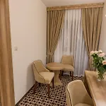 Borowy Dwór- Biznes, Spa&fun Alojamento de Acomodação e Pequeno-almoço Szaflary
