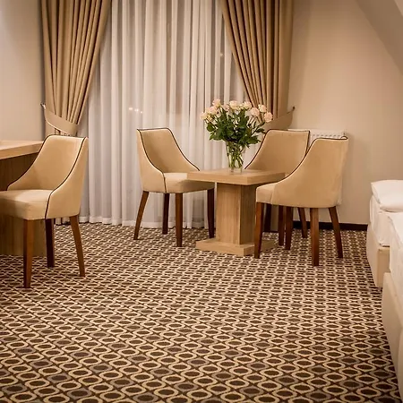 Borowy Dwór- Biznes, Spa&fun 3* Szaflary