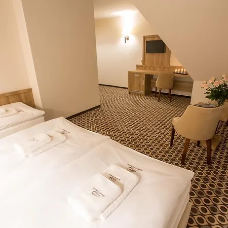 Nocleg ze śniadaniem Borowy Dwór- Biznes, Spa&fun Szaflary