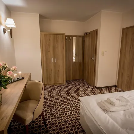 Borowy Dwór- Biznes, Spa&fun 3*