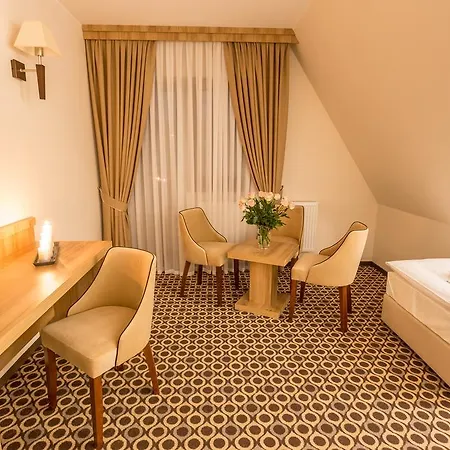 Borowy Dwór- Biznes, Spa&fun 3*
