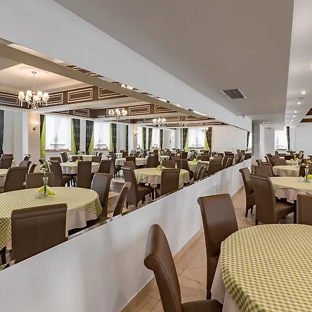 Nocleg ze śniadaniem Borowy Dwór- Biznes, Spa&fun