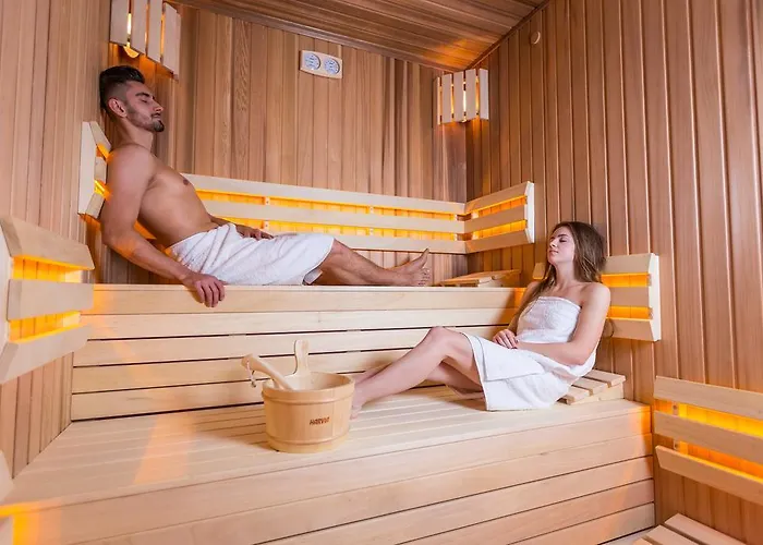 Borowy Dwor- Biznes, & Fun Bed & Breakfast